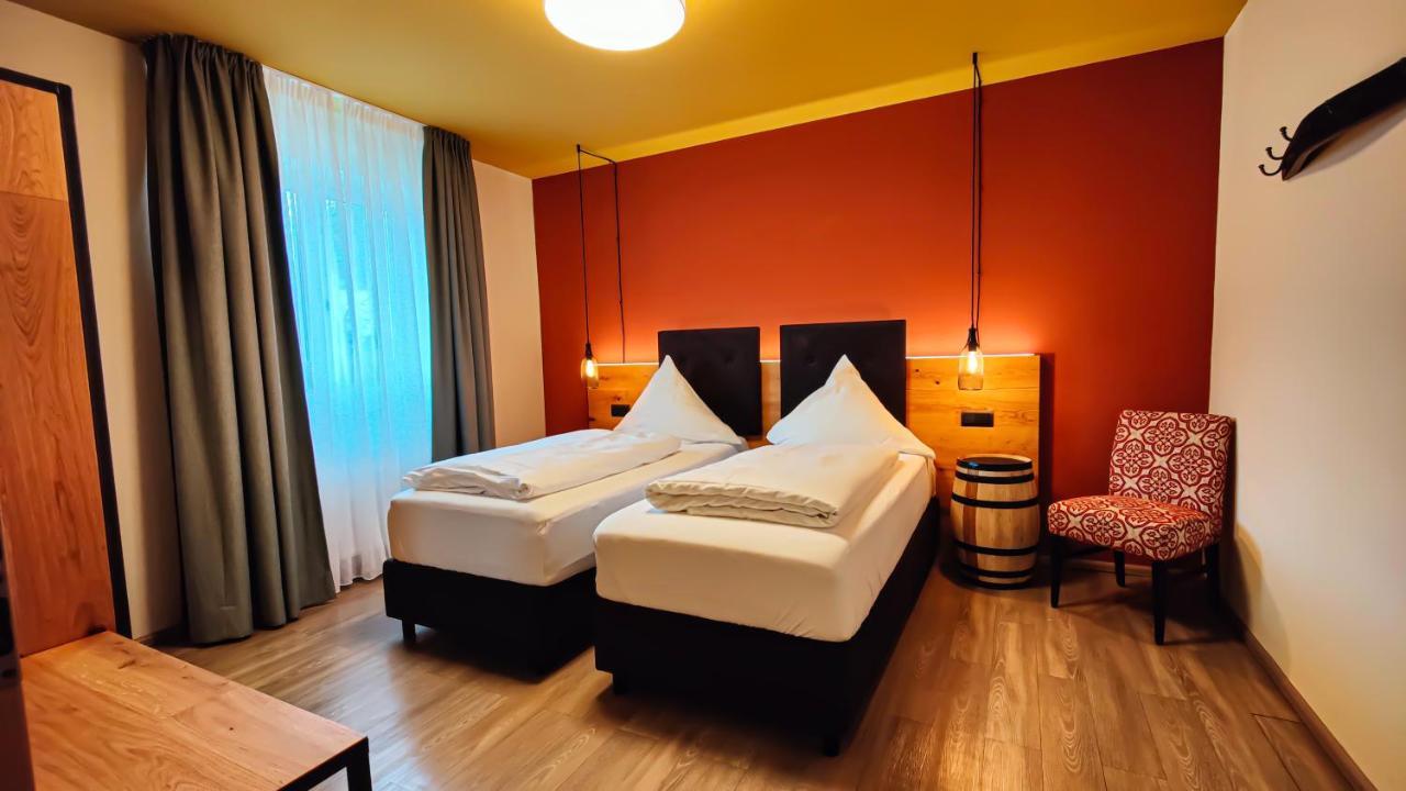 Casa Palatina Bed & Breakfast Grosskarlbach Luaran gambar