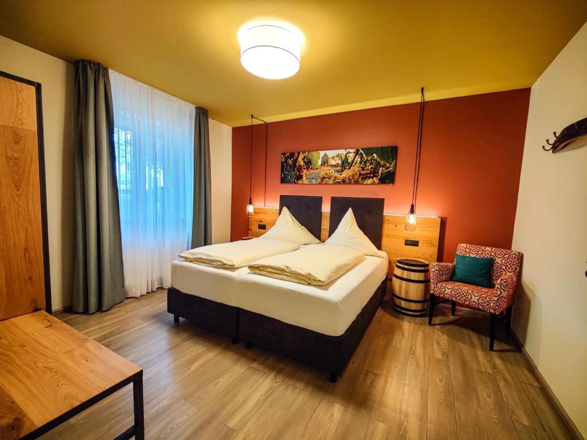 Casa Palatina Bed & Breakfast Grosskarlbach Luaran gambar