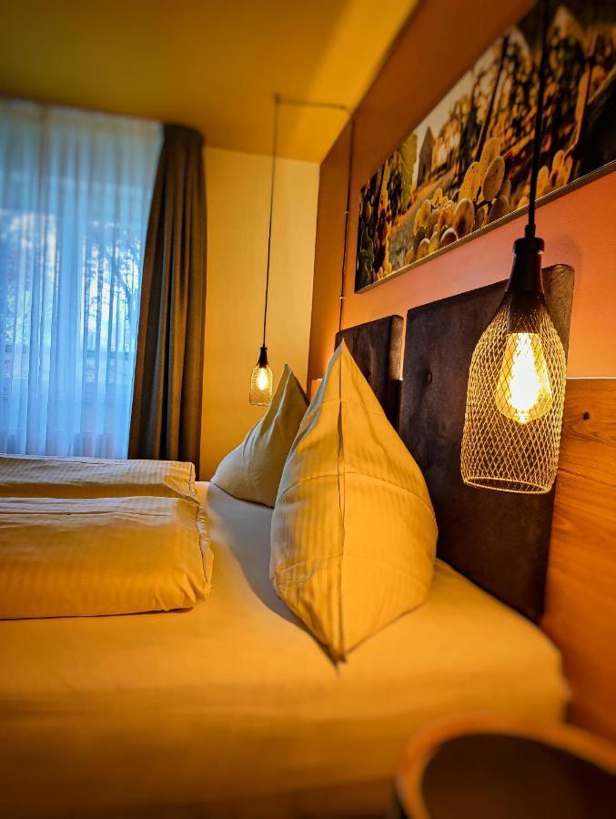 Casa Palatina Bed & Breakfast Grosskarlbach Luaran gambar